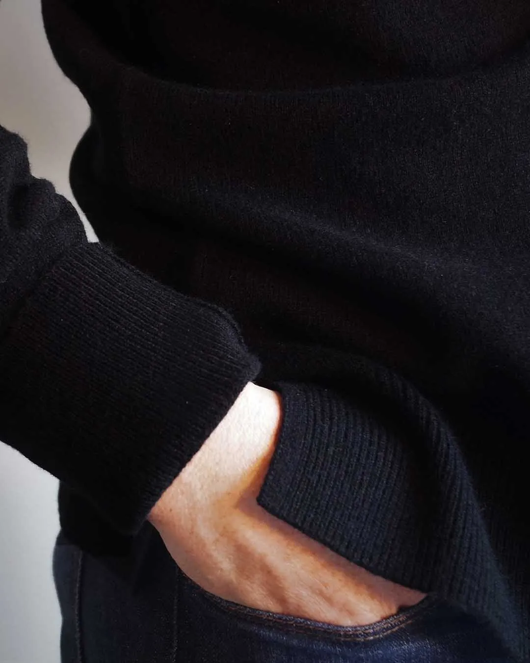 Black Cashmere Sweater Jumper