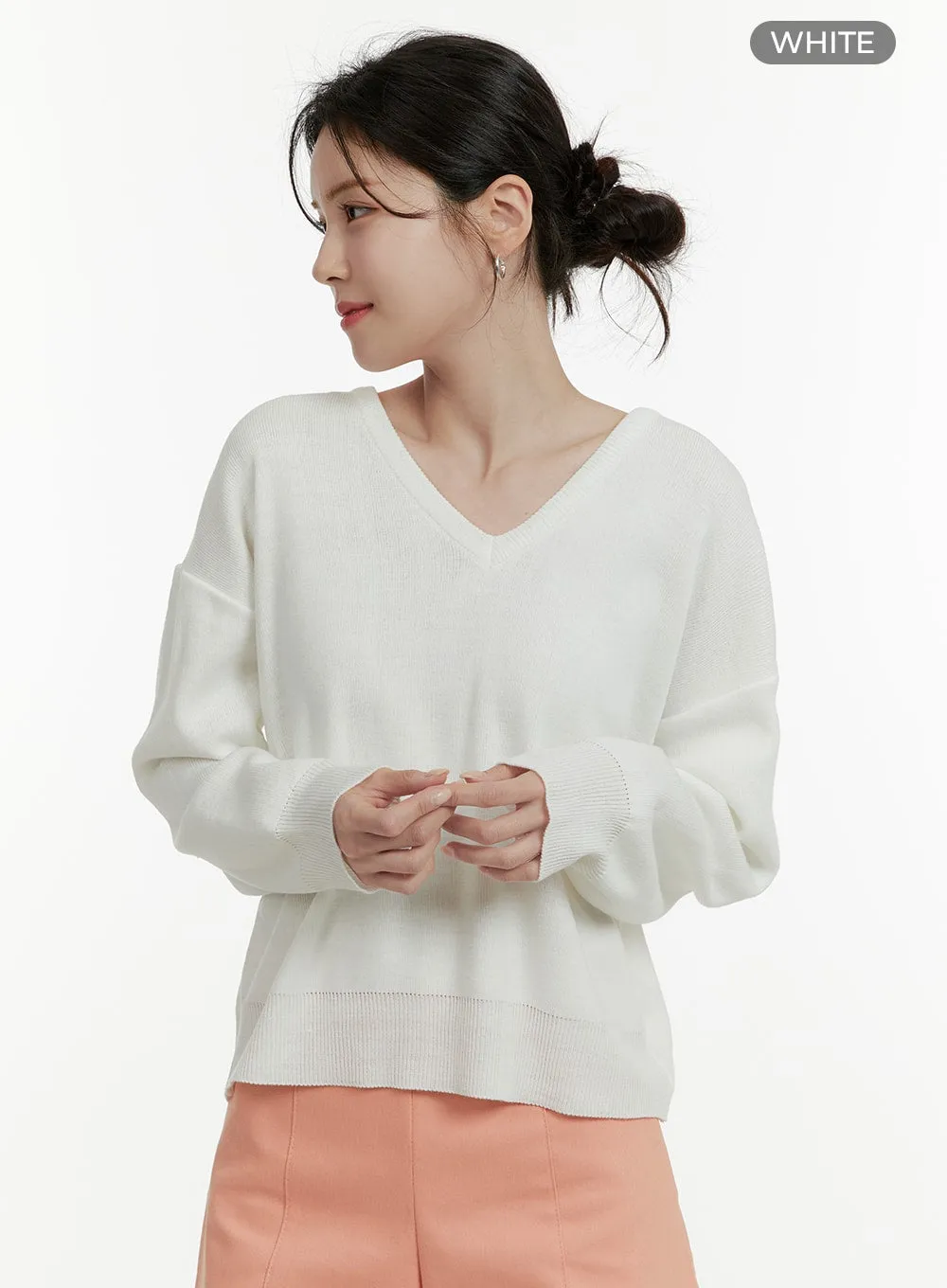 Solid V-Neck Sweater OA405